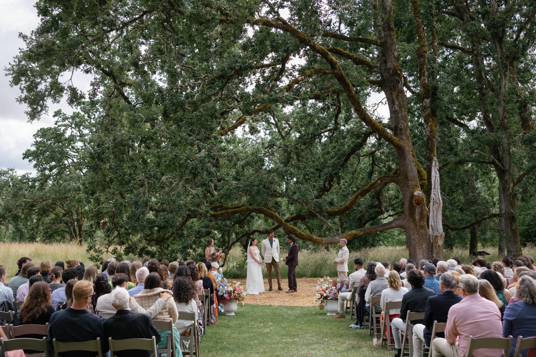 Lauren Miles documentary wedding photography in Portland Oregon